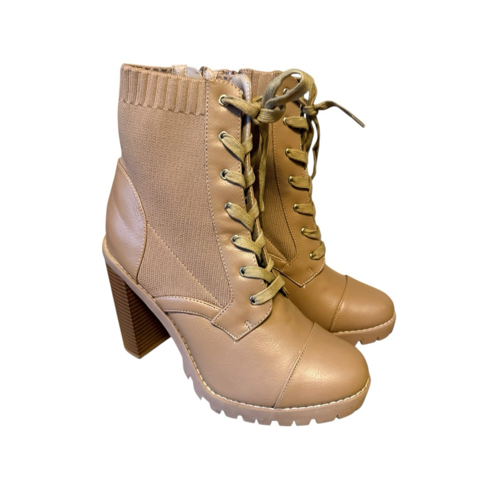 BCBGeneration PILAS Heeled Lug Sole Booties Women’s Size 9 Tan NWOB‎ Read